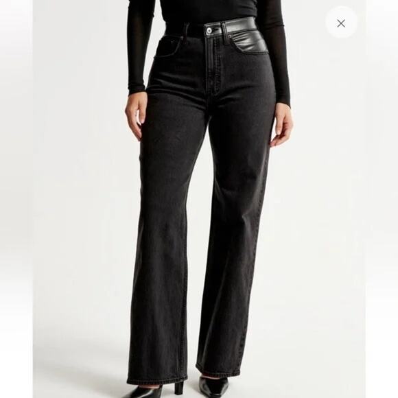 Abercrombie 90s Relaxed High Rise Jean Curve Love 32 Black Denim women's NWT - Picture 2 of 8